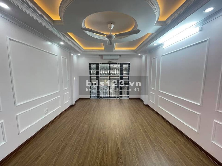 Cần bán nhà nguyên căn Nguyễn Ngọc Nại, ô tô đỗ cửa, khu an ninh, dân tri cao, tiện ích đủ
