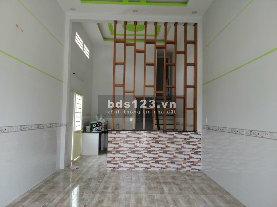 Bán gấp 300m2 + 2 căn hộ mini và 8 phòng trọ đang thuê kín,TN ổn định 20tr/tháng.