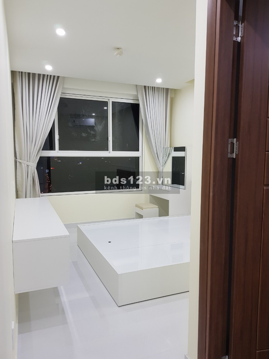 Căn hộ Orchard Park View diện tích 83m2 thiết 2PN, view Landmark. Gía chỉ 17 triệu/tháng