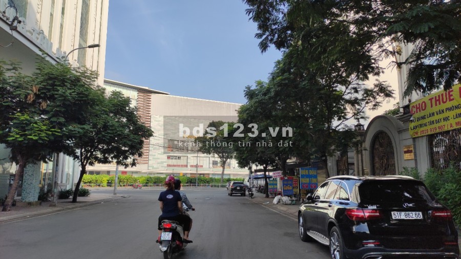 Nhà mặt tiền đối diện Aeon Mall đang thuê KD hơn 30 triệu/tháng giá bán 9,7 tỷ, lh 0921990402