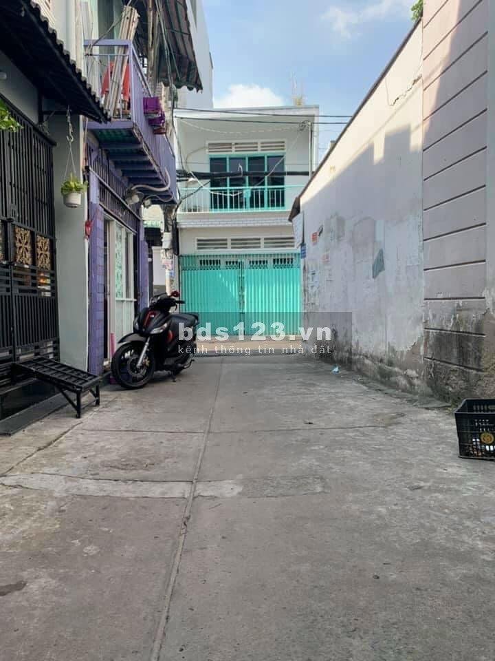 Nhà Bình Thạnh giá Gò Vấp hẻm xe hơi 3 tầng đúc chắc chắn, ngang 5m, cực đẹp, vào ở ngay