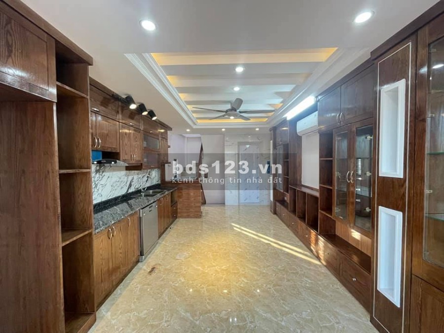 Cần bán nhà nguyên căn Nguyễn Ngọc Nại, ô tô đỗ cửa, khu an ninh, dân tri cao, tiện ích đủ