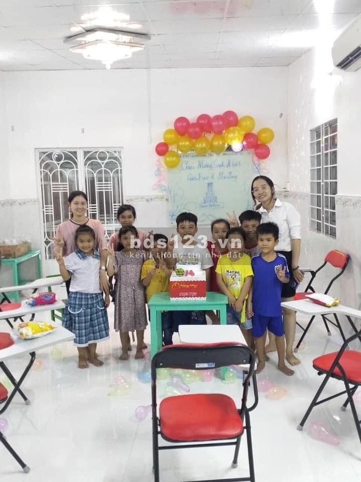 Cho thuê phòng dạy học có máy lạnh - Nhận học viên Toán trí tuệ & Anh văn cho bé tại 444/7 CMT8, CT.