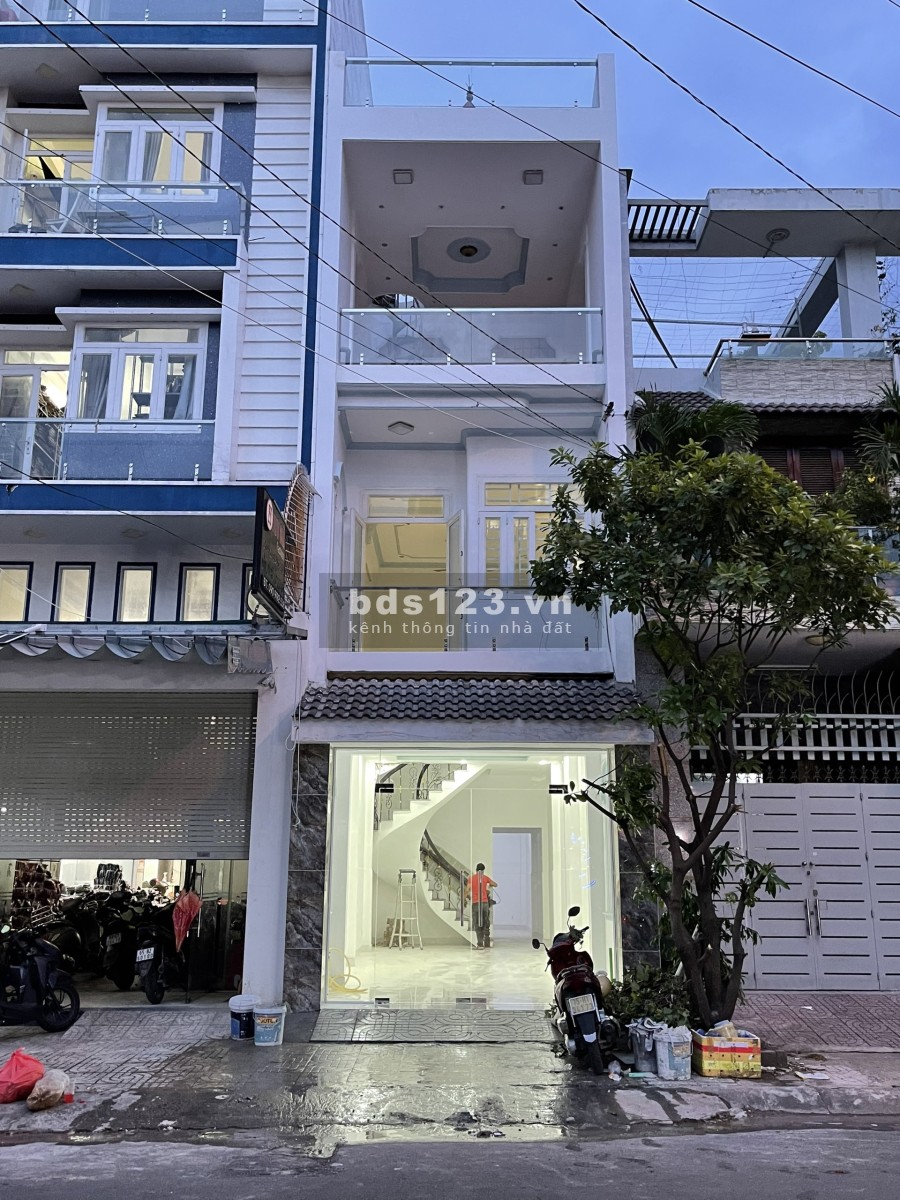 Bán gấp nhà nguyên căn chính chủ 22 Võ Công tốn, Quận Tân Phú, đúc kiên cố, dt 90m2