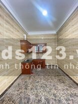 Bán nhà Lĩnh Nam, Hoàng Mai, Hà Nội. Đường to, ngõ thông, kinh doanh, vài ba bước ô tô đỗ