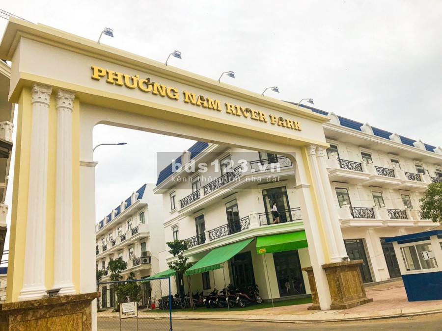 Nhà phố giá rẻ tại thành phố Bến Tre đúc 1 trệt, 2 lầu thoáng, giá 2.4 tỷ/căn, pháp lý chuẩn
