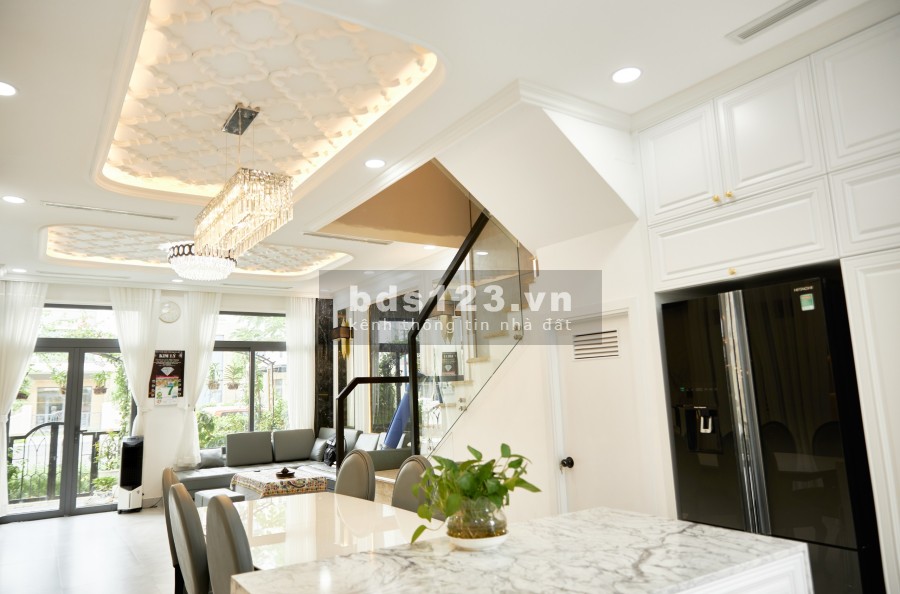 Chính chủ cần bán biệt thự liền kề Verosa Khang Điền giá bán 18.5 tỷ, liên hệ 0989795974