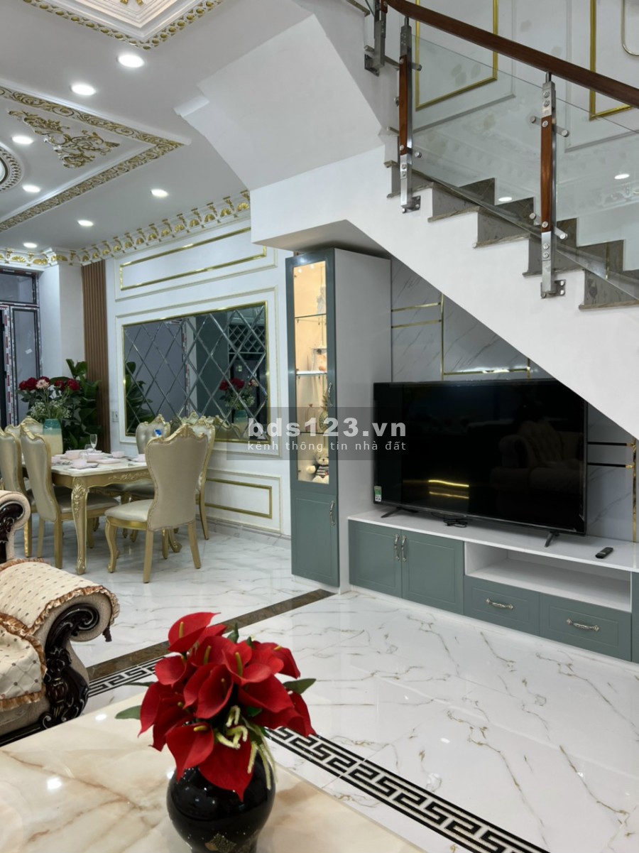 Biệt thự kiến trúc châu Âu khu dân cư Vạn Phát Hưng, Quận 7 giá 14.7 tỷ, lh 0975642152