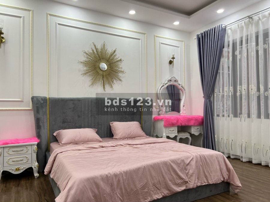 Biệt thự kiến trúc châu Âu khu dân cư Vạn Phát Hưng, Quận 7 giá 14.7 tỷ, lh 0975642152