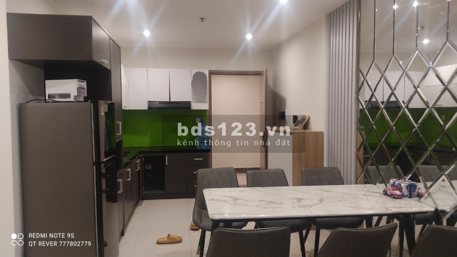 Cho thuê căn hộ 3PN full nội thất tầng cao, view thoáng, gió vào mát mẻ, kiến trúc đẹp, có sẵn đồ