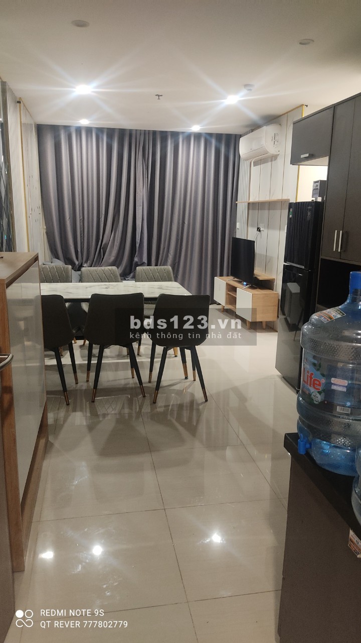 Cho thuê căn hộ 3PN full nội thất tầng cao, view thoáng, gió vào mát mẻ, kiến trúc đẹp, có sẵn đồ