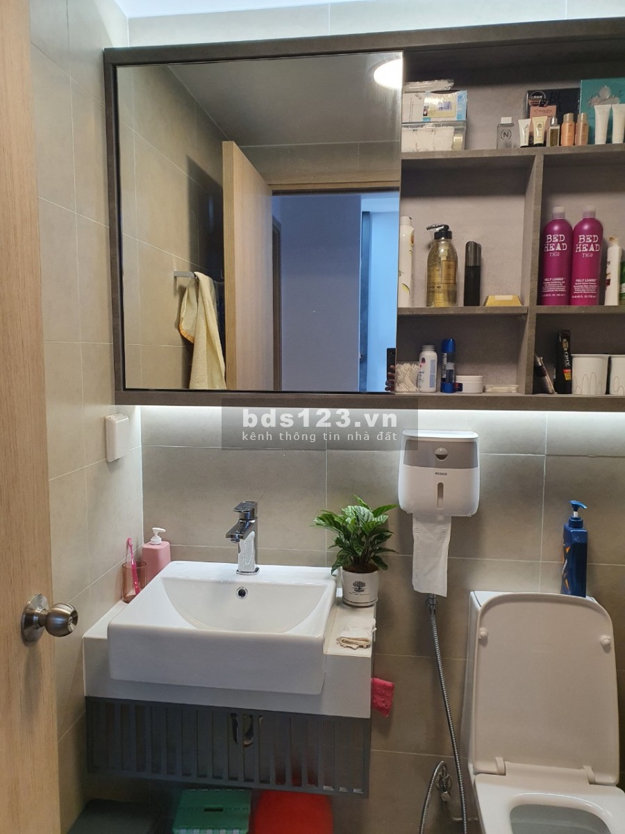 Ở Đây Chúng Tôi Có Nhà Đẹp bán căn hộ 1PN The Sun Avenue full nội thất giá bán 3,1 tỷ