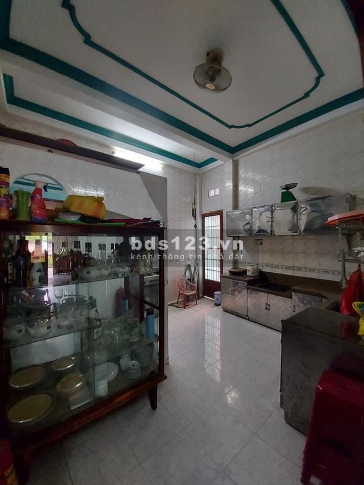 Bán nhà nguyên căn mặt tiền đường Ba Đinh, view đại lộ Đông Tây, nội thất có sẵn đầy đủ