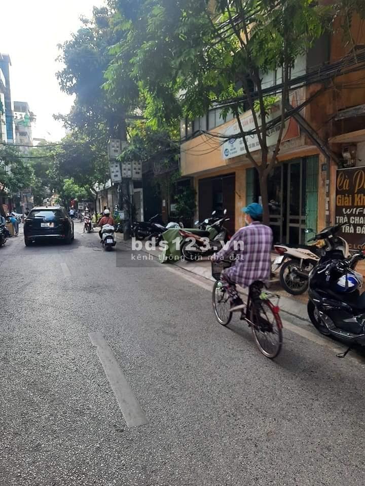 Bán nhà mặt phố Nghĩa Dũng diện tích sử dụng 4 tầng mặt tiền 1.7m, giá bán 3.75 tỷ tiện ích vô vàn