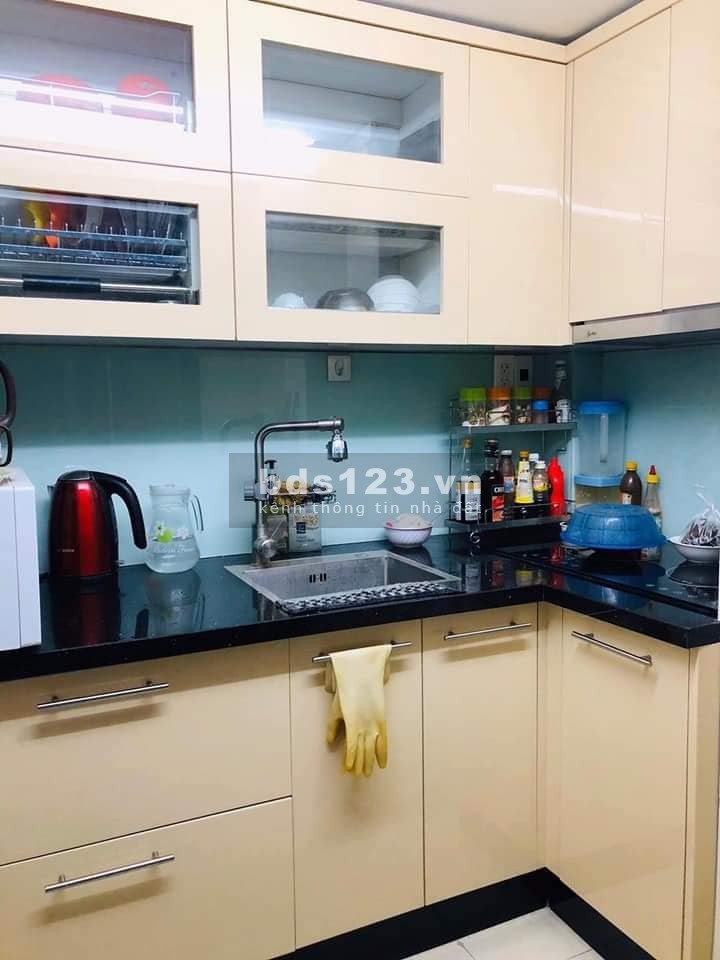 Bán nhà mặt phố Nghĩa Dũng diện tích sử dụng 4 tầng mặt tiền 1.7m, giá bán 3.75 tỷ tiện ích vô vàn