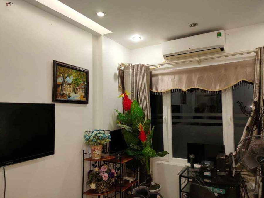 Chính chủ càn bán nhà nguyên căn Mộ Lao Quận Hà Đông, diện tích 33m2, 4 tầng, giá chỉ 3 tỷ