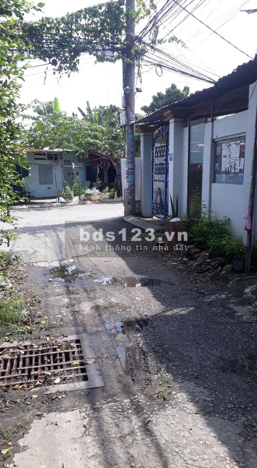 Bán gấp nhà căn góc khu phố 3 Phước Long B Quận 9 khu dân cư đông đúc, giá tốt, lhcc
