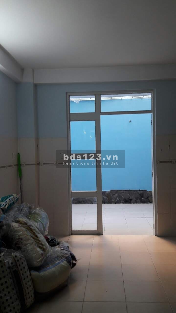 Siêu giảm giá, 1 triệu/tháng, không cọc, từ h tới Tết liên hệ xem nhà 0904454141, bao điện nước