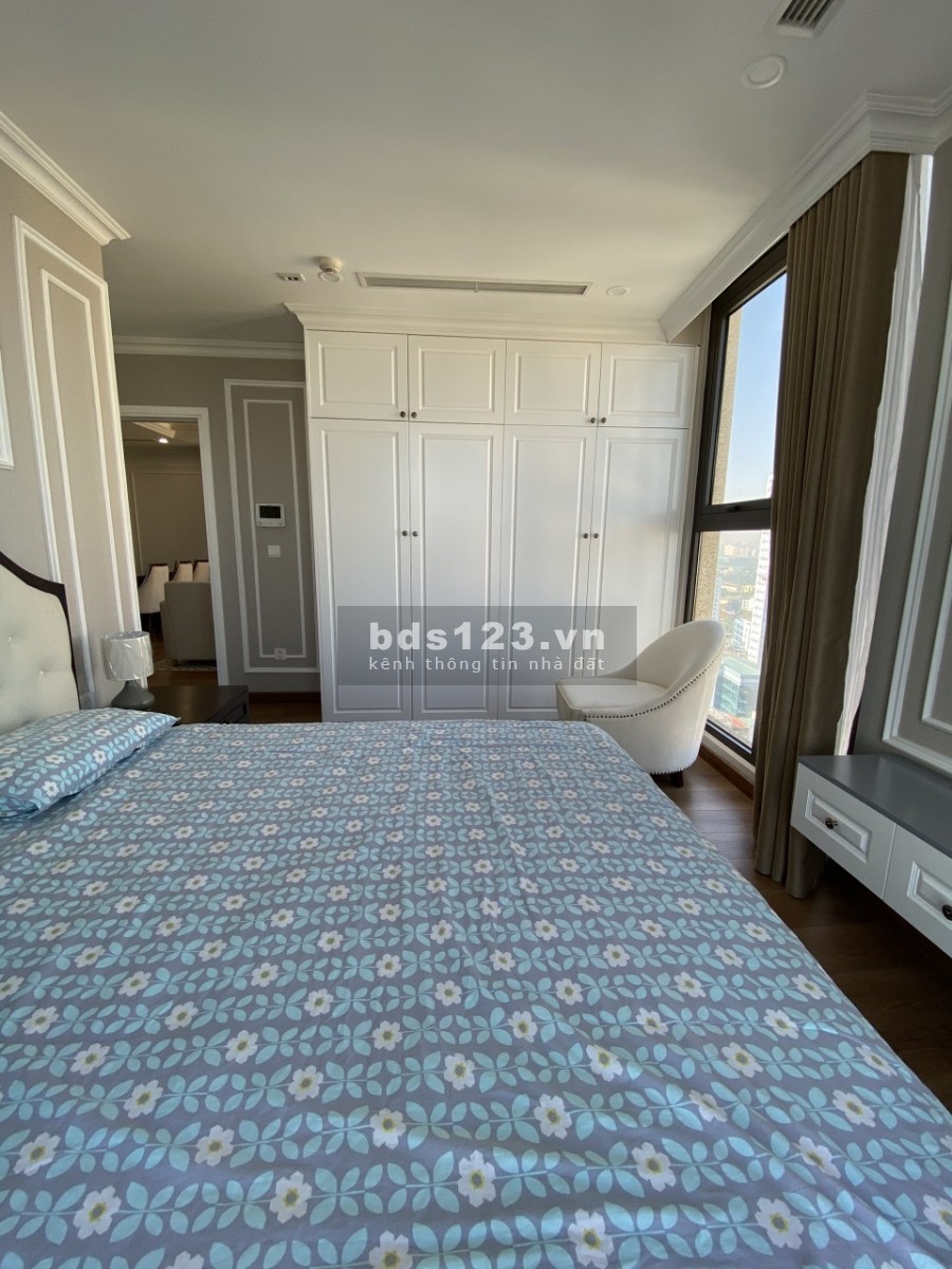 Cho thuê căn hộ 2 phòng ngủ view nội khu tại Symphony, Long Biên. S:60m2. Full nội thất. Giá 10tr