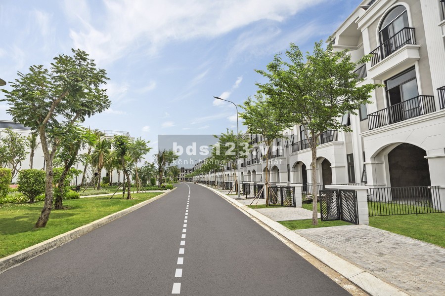 Lavila Green City nhà phố đẳng cấp 2 mặt tiền Hùng Vương và Quốc Lộ 1A view sông Vàm Cỏ