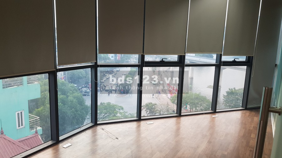 Chính chủ cho thuê văn phòng mặt đường Hoàng Cầu Đống Đa, view hồ, pháp lý chính chủ