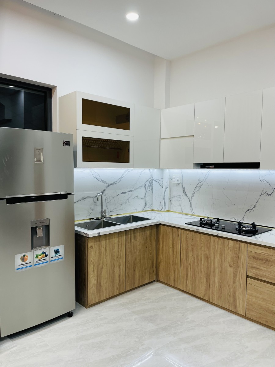 Nhà nguyên căn 4 tầng diện tích sử dụng 175m² Bến Lức chủ ngộp bán lỗ 700 triệu
