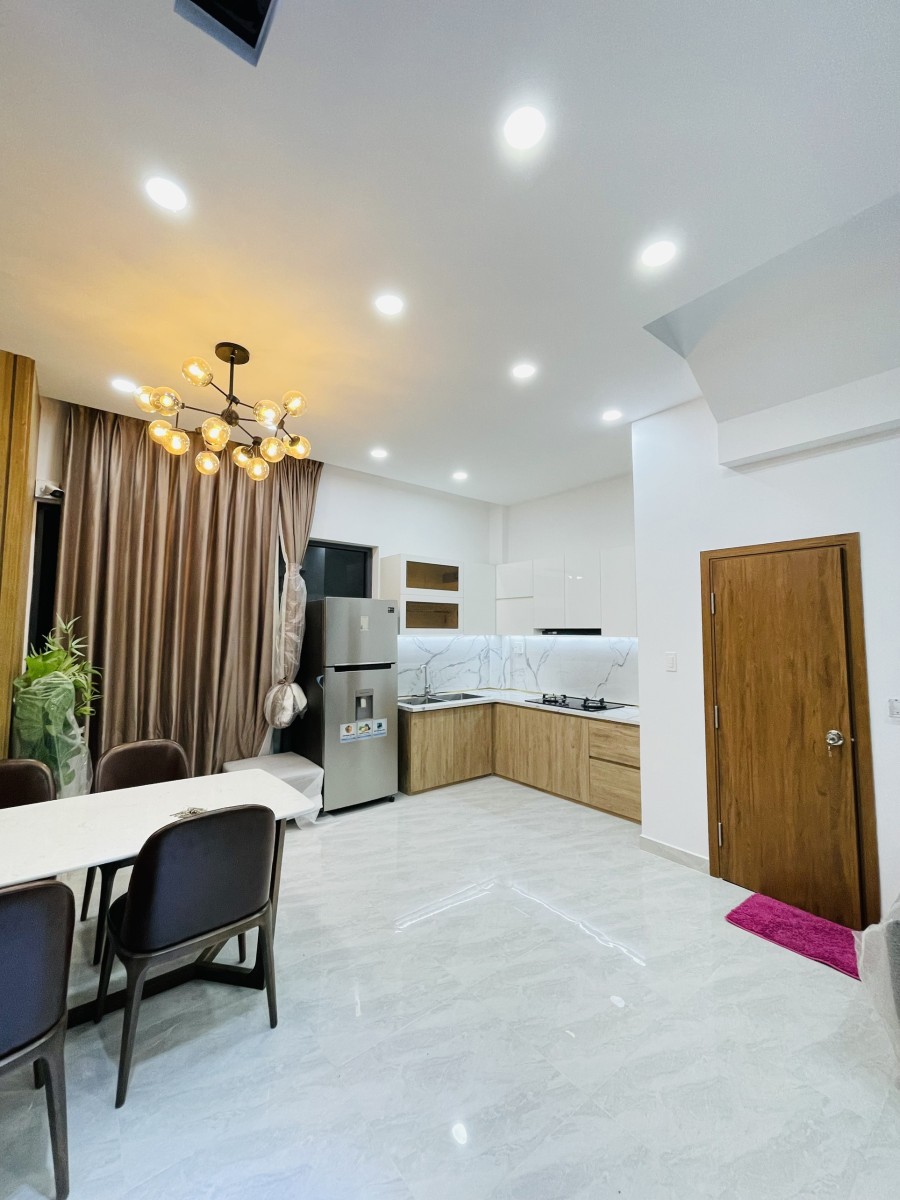 Nhà nguyên căn 4 tầng diện tích sử dụng 175m² Bến Lức chủ ngộp bán lỗ 700 triệu