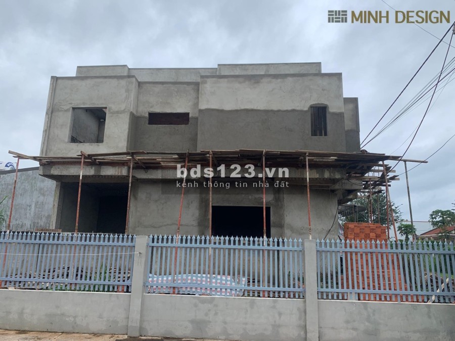 Villa 2 mặt tiền đang hoàn thiện cho nhà đầu tư và ở lâu dài khu sầm uất, xe qua lại nhiều