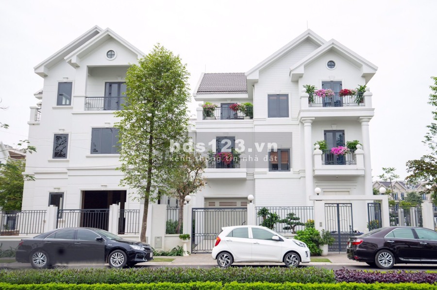 Bán biệt thự đẳng cấp nhà view công viên hồ nước tại thành phố Vĩnh Yên giá đầu tư