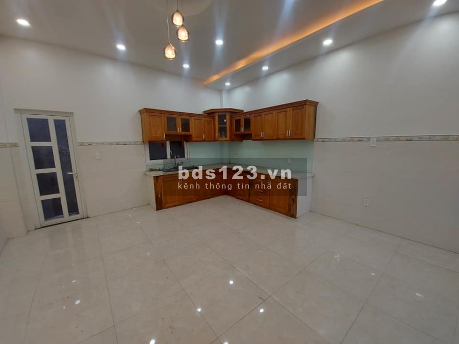 Bán nhà Nguyễn Phúc Chu, Phường 15, Quận Tân Bình, dtsd 90m2, giá bán nhanh 7.1 tỷ