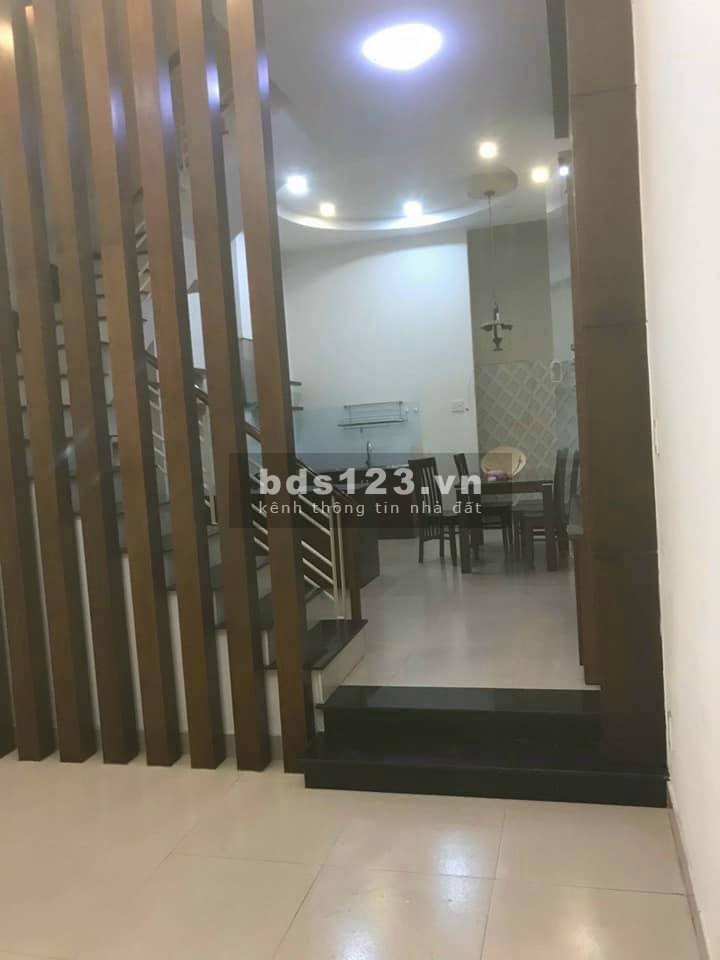 (Gò Vấp)bán nhà giá cực tốt, hiếm, hẻm xe hơi Phạm Văn Chiêu, diẹn tích 50m2, 3 tầng, giá 4.88 tỷ