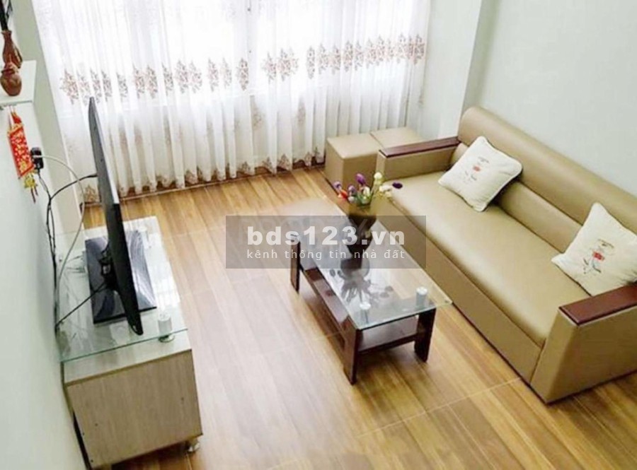 Nhà full nội thất Trần Bình Trọng, 1 trệt 2 lầu, 2pn, 2wc, diện tích 72m2, giá 11 triệu