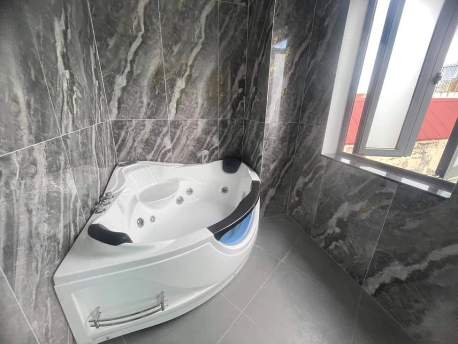 Chủ nhà gửi bán nhà hẻm 2 mặt tiền có thang máy, pháp lý rõ ràng, hoàn công đầy đủ