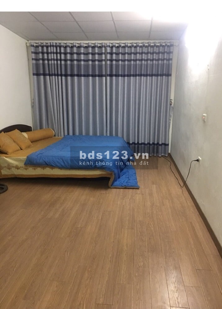 Cần bán nhà nguyên căn Nguyễn Ngọc Nại, diện tích sử dụng 30m2, 3 tầng, giá bán 2.6 tỷ