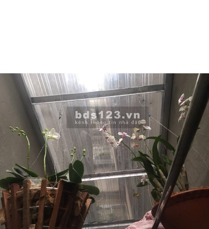 Cần bán nhà nguyên căn Nguyễn Ngọc Nại, diện tích sử dụng 30m2, 3 tầng, giá bán 2.6 tỷ