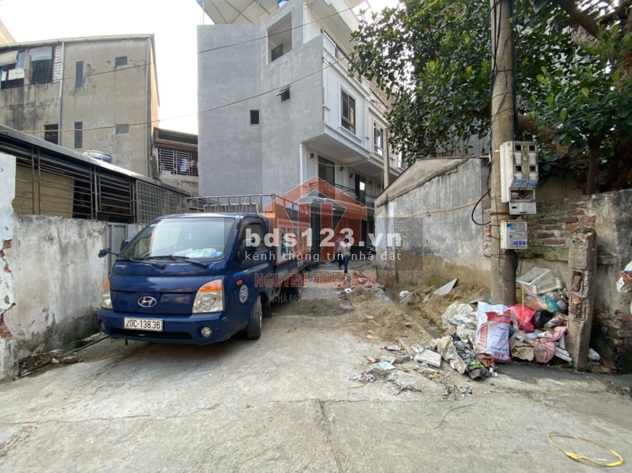 Bán căn nhà mới 4 tầng phía sau VINCOM PLAZA