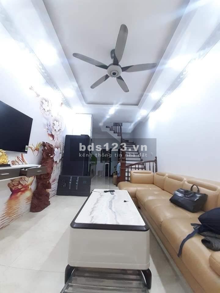 Bán nhà đường Nguyễn Công Trứ, Văn Quán Quận Hà Đông, 4 tầng đúc, giá tiện đầu tư