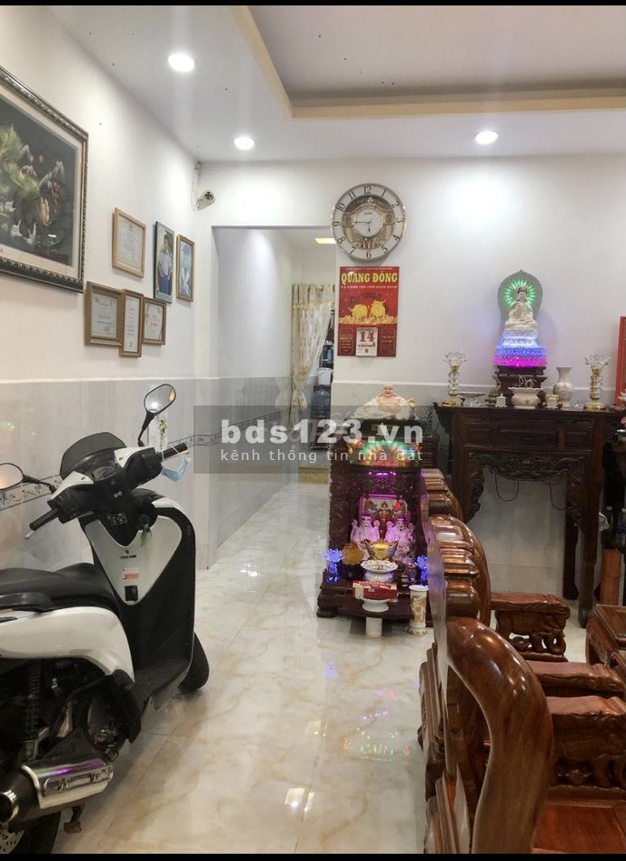 Chính chủ bán gấp giá tốt nhà 1 trệt 1 lầu HXH tại 146/17 Tân Hương P Tân Quý Quận Tân Phú