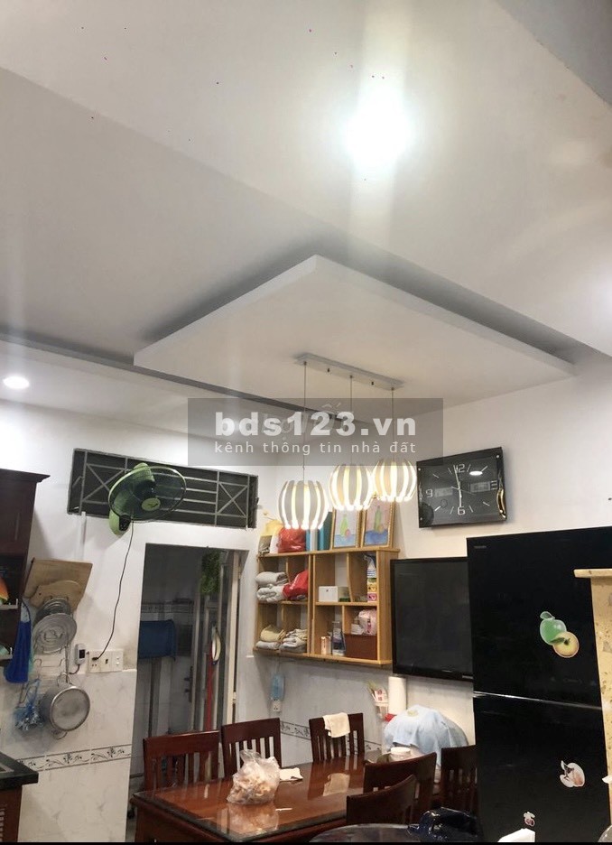 Chính chủ bán gấp giá tốt nhà 1 trệt 1 lầu HXH tại 146/17 Tân Hương P Tân Quý Quận Tân Phú