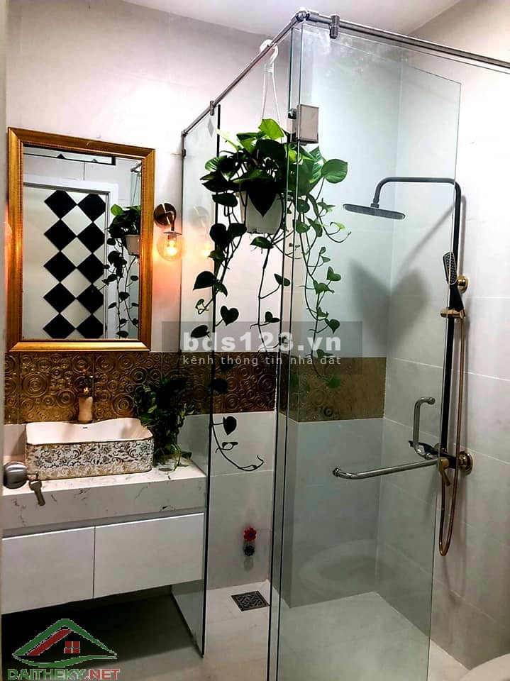 Bán Nhà Đường Nguyễn Tiểu La, Quận 10, Giá Rẻ, 50m2, 5 Phòng Ngủ, Xe Hơi Vào Nhà
