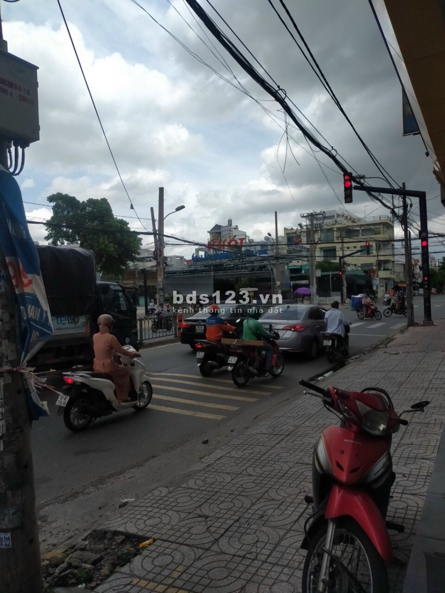 Hàng hiếm khu Tên Lửa đường số 7 giấy tờ đầy đủ, giá bán chỉ 3.2 tỷ, bớt lộc cho khách thiện chí