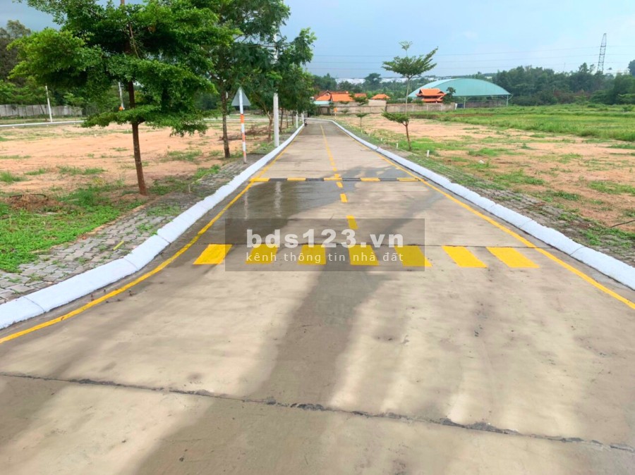 Sổ đỏ trao tay!!Nhận ngay đất nền trung tâm Long Thành, Đồng Nai liên hệ 0792927533