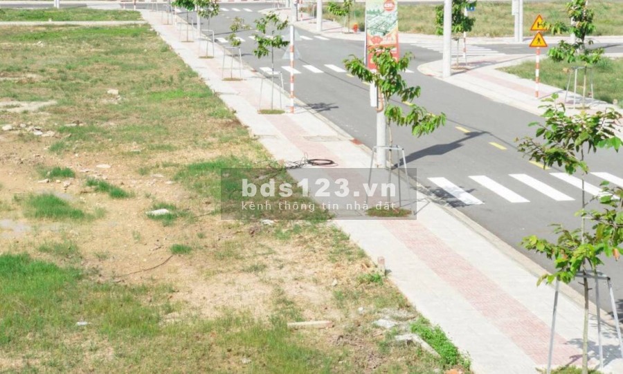 Cần bán gấp vài lô đất gần trung tâm hành chính thị xã Bến Cát, hổ trợ vốn ngân hàng lên đến 60-70%