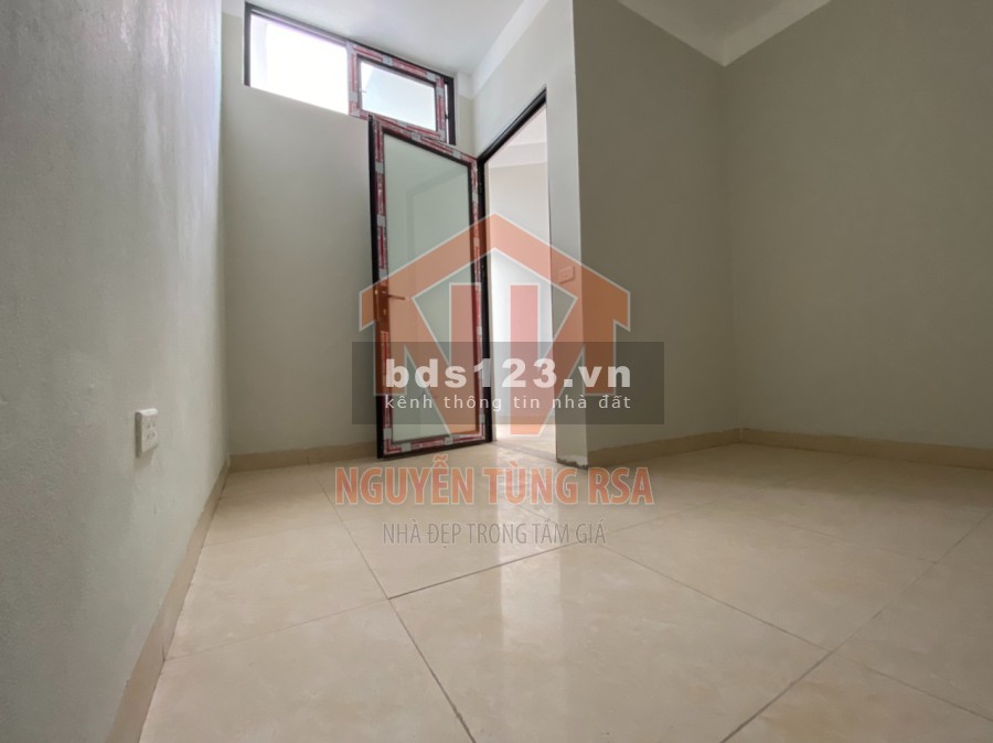 Bán căn nhà mới 4 tầng phía sau VINCOM PLAZA