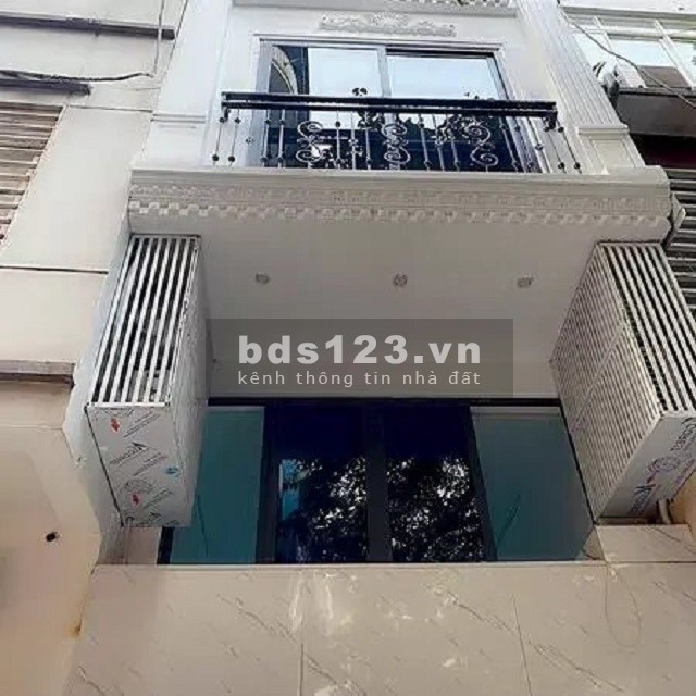 Cho thuê nhà mới diện tích 42m2 7 tầng, thang máy, ngõ 91 Nguyễn Chí Thanh giá 29 triệu/tháng