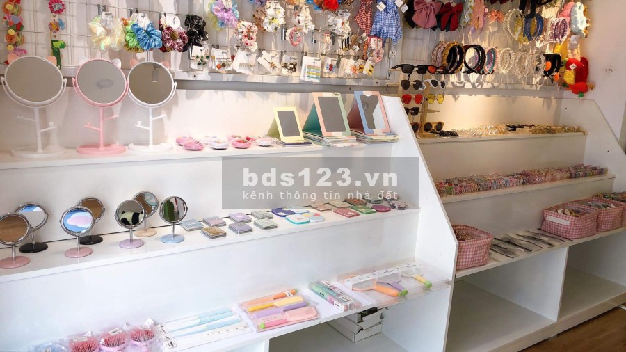 Sang shop phụ kiện hẻm 95 Mậu Thân Xuân Khánh giá cho thuê 5 triệu/tháng, khu sầm uất