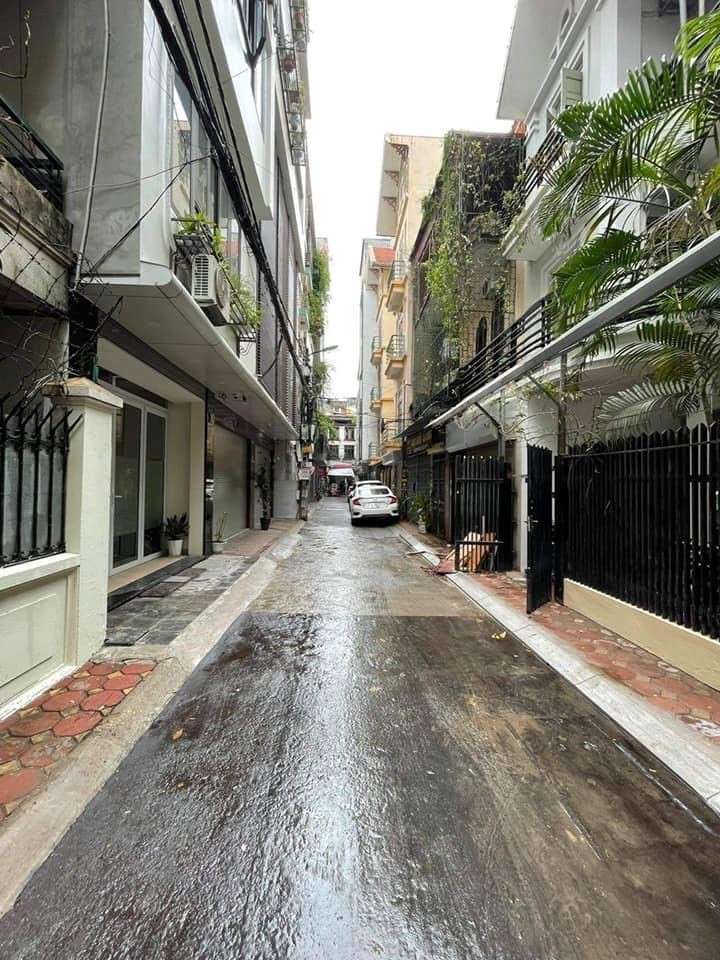 Bán nhà Vip Thái Hà thang máy ngõ to như phố thông Bàn Cờ 2 ô tô tránh, kinh doanh hái ra tiền