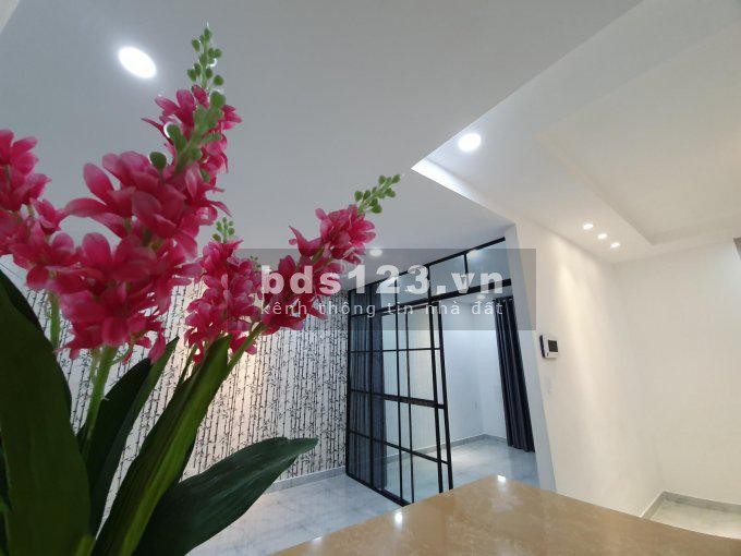 Garden Gate Phú Nhuận căn 2 phòng ngủ cực kì rộng rãi tiện ích đầy đủ, giá tốt tiện đầu tư