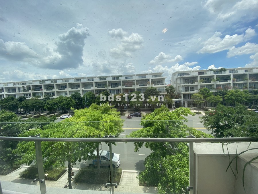 Cho thuê Shophouse mặt tiền đường Nguyễn Cơ Thạch gía cho thuê 6300$.