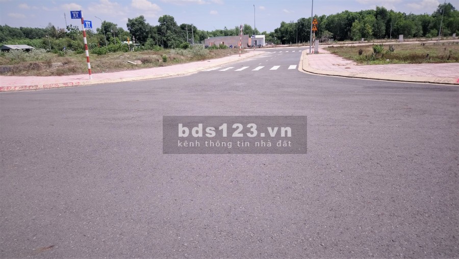 BÁN ĐẤT NGAY TRUNG TÂM TP SÂN BAY LONG THÀNH, SỔ HỒNG RIÊNG,GIÁ CHỈ 1 TỶ 450,LH x931096078